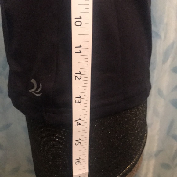 Jazzercise Athletic Top with Built-in shelf Bra - Picture 9 of 10